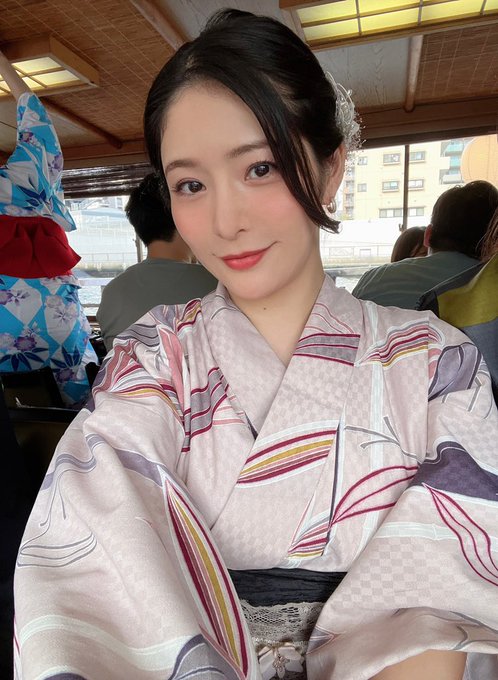 隅田川の花火大会🎆 10年ぶりに浴衣を着たよ👘✨ https://t.co/1BR24ISaw5<a href="/tag/tse%E5%8F%B0%E6%B9%BE%E5%86%99%E7%9C%9F%E5%8D%9A%E8%A6%A7%E4%BC%9A"class="tags"><span>#tse台湾写真博覧会</span></a><a href="/tag/tse2024"class="tags"><span>#tse2024</span></a><a href="/tag/tse%E5%AF%AB%E7%9C%9F%E5%8D%9A%E8%A6%BD%E6%9C%83"class="tags"><span>#tse寫真博覽會</span></a>