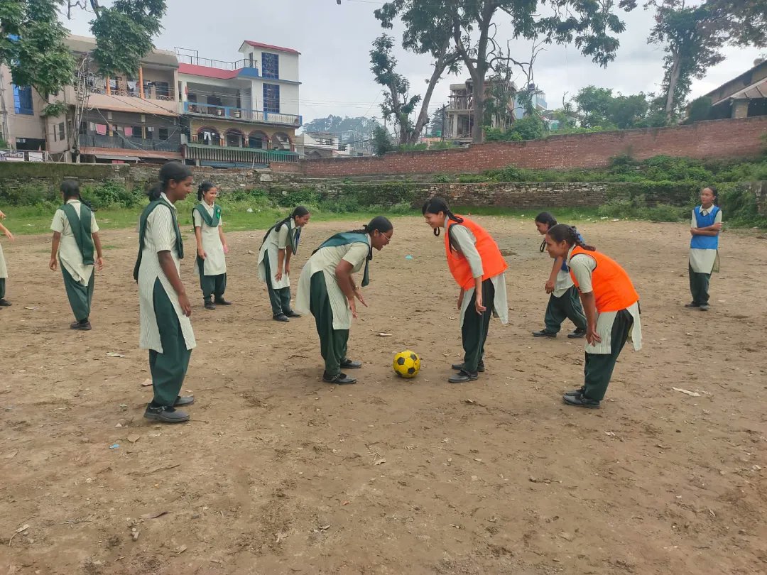 SocchNgo's tweet photo. Healthy sports, healthy discussions, healthy knowledge makes a healthy community. This week in addtion to enjoying the rainy season we also had a great sports sessions with  the enthusiastic students of adams inter college.🤾‍♀ https://t.co/yxpR4vXSV1