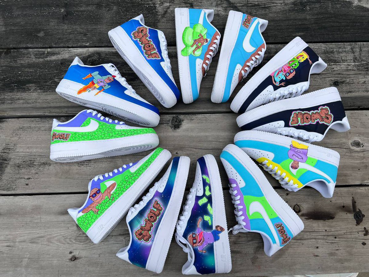 Meme coin summit in Tokyo Japan was insane! The $WOLF squad made some of the freshest kicks I’ve ever seen.