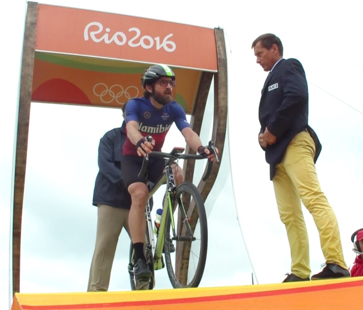 ammattipyoraily's tweet photo. 🇳🇦 Dan Craven's legendary #Olympics ⏱️ in 2016 Rio. https://t.co/BClsqp6GxU https://t.co/A1HQGOe2w4