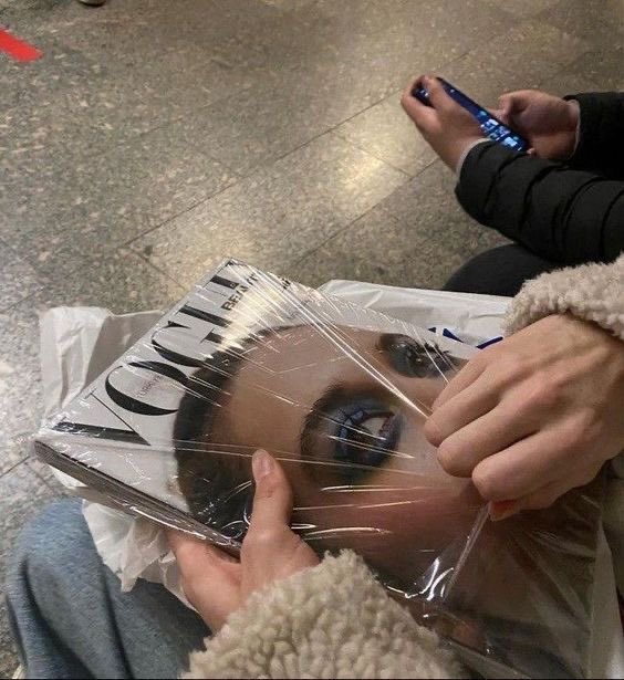 modernlilithh's tweet photo. new york girl https://t.co/wnYpMVjRih