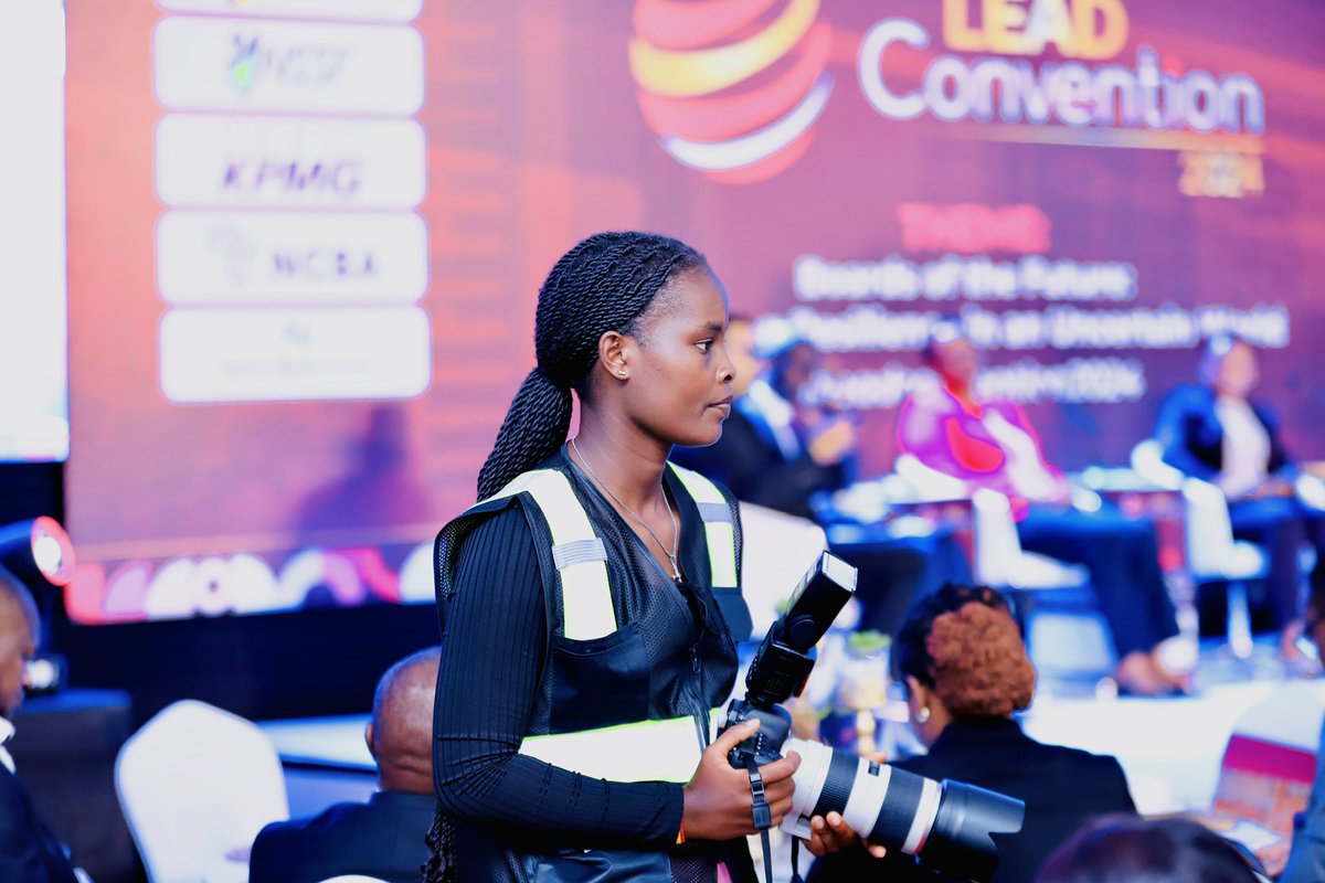 MollanJoyce's tweet image. On duty. Chasing the bag that has refused to slow down for me 🤣🤣🤣. 
Heneway, have a blessed weekend fam 🙏