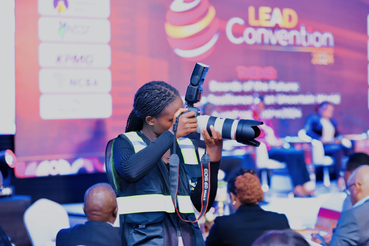 MollanJoyce's tweet image. On duty. Chasing the bag that has refused to slow down for me 🤣🤣🤣. 
Heneway, have a blessed weekend fam 🙏