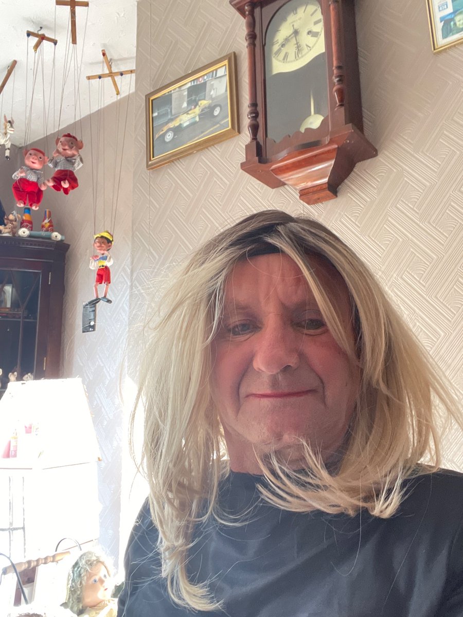 Good morning Girls and boys me pre make over have a happy Saturday