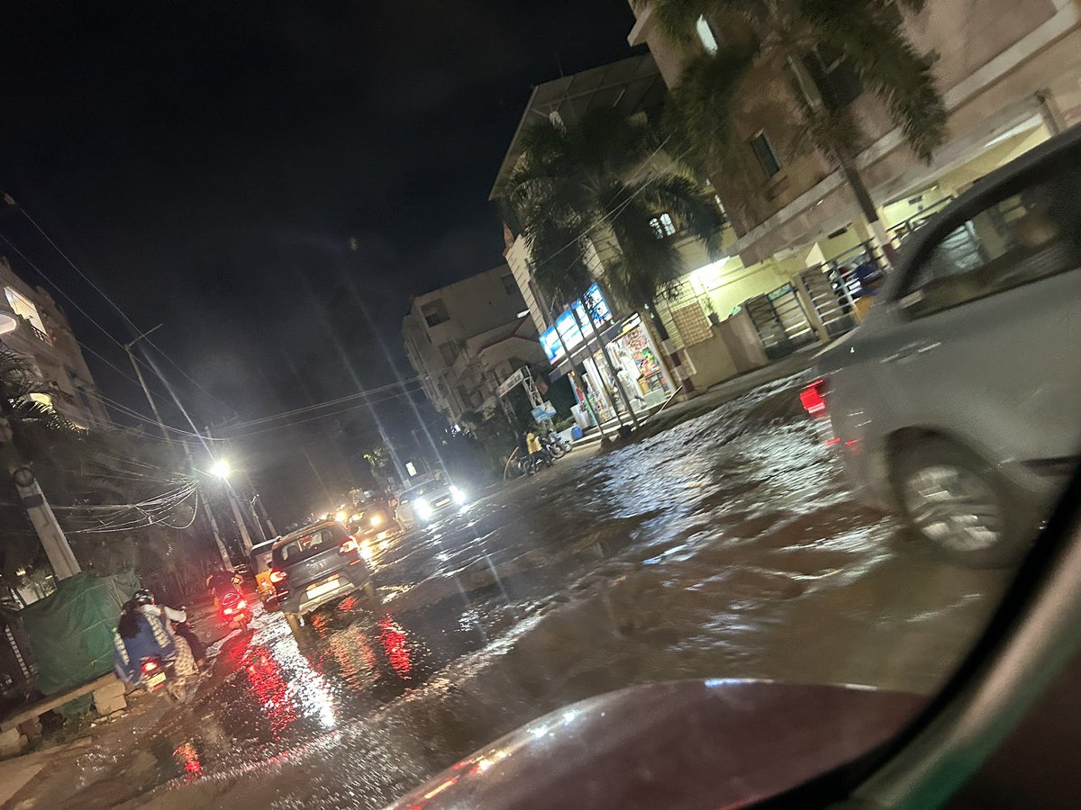 raghu_lingam's tweet photo. Any update on this @GHMCOnline @gadwalvijayainc @CYBTRAFFIC https://t.co/w1oeCHVEe2