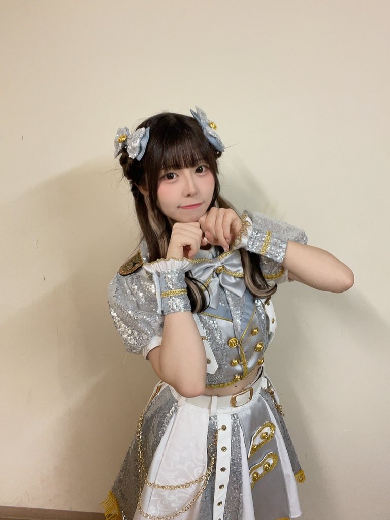 ばり♡KAWA!!デビューライブありがとうございました😭😭！！ 白色担当