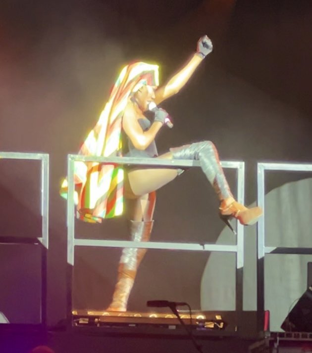 Verena Hewat tweet media