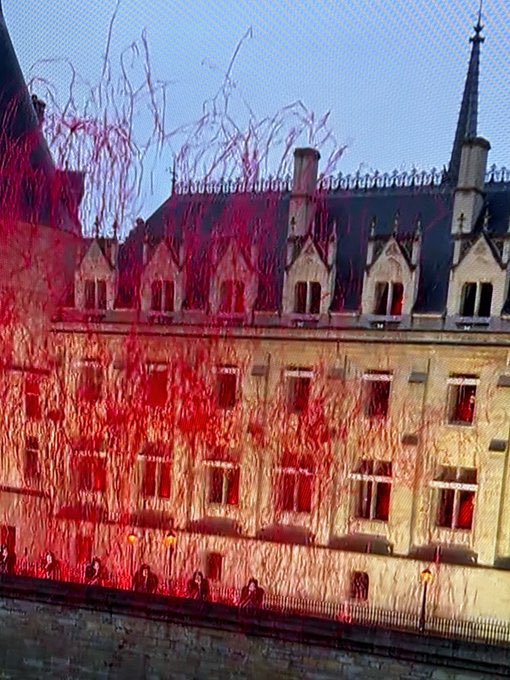 MoradELHATTAB1's tweet image. #JO
“Prenez bien garde là-bas à toute association de francs-maçons. On doit déjà vous avoir averti ; c’est par cette voie que tous les monstres d’ici comptent d’arriver dans tous les pays au même but. Oh ! Dieu garde ma patrie et vous de pareils malheurs !” Reine Marie-Antoinette