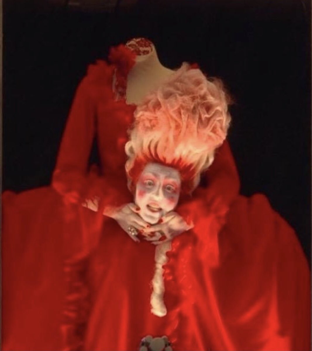 MoradELHATTAB1's tweet image. #JO
“Prenez bien garde là-bas à toute association de francs-maçons. On doit déjà vous avoir averti ; c’est par cette voie que tous les monstres d’ici comptent d’arriver dans tous les pays au même but. Oh ! Dieu garde ma patrie et vous de pareils malheurs !” Reine Marie-Antoinette