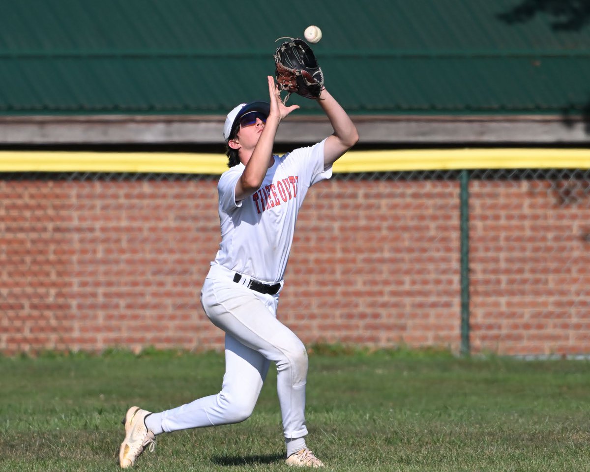 Deacon Blues tweet media