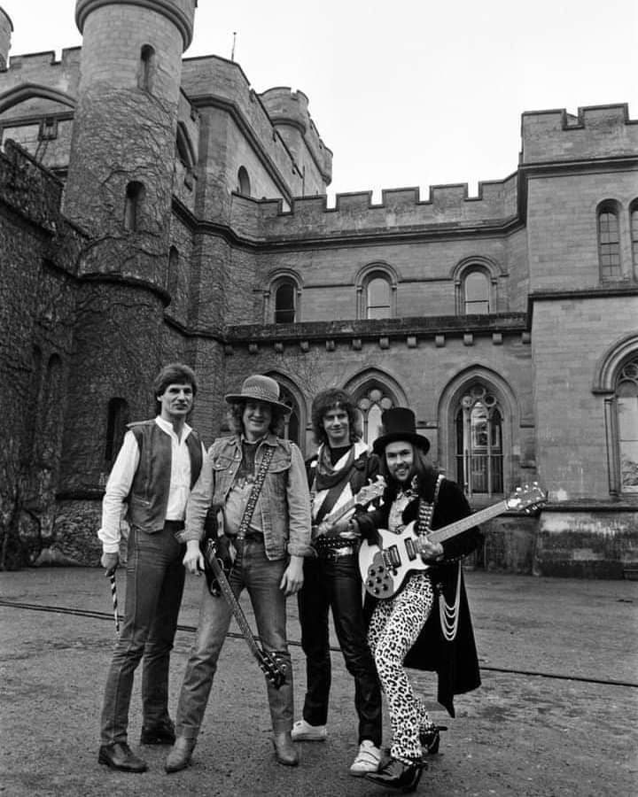 #SladeOnSaturday
Slade at Eastnor Castle in Herefordshire, where the brilliant 'Run Runaway' video was filmed.