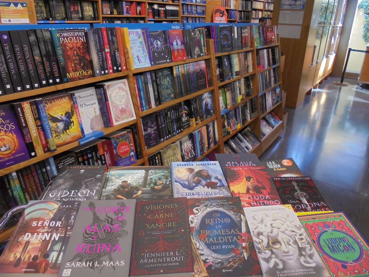 Gigamesh Sant Antoni (@gigamesh2mano) on Twitter photo 28/7 Una selección de lo que este domingo llevaremos a la parada de <a href="/GigameshTienda/">Librería Gigamesh</a> en el Mercat de Sant Antoni. ¡Ven a verlo! 28/7 Una selección de lo que este domingo llevaremos a la parada de <a href="/GigameshTienda/">Librería Gigamesh</a> en el Mercat de Sant Antoni. ¡Ven a verlo!