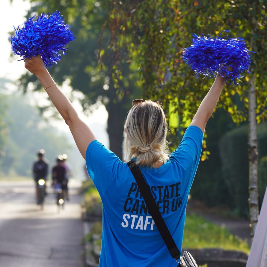 ProstateUK's tweet photo. Today we're cheering on our friends over at @bobwillisfund 📣

They're hosting #BlueForBob, at @edgbaston, to remember the legendary Bob Willis who sadly died from #ProstateCancer.

It's a brilliant incentive that raises vital funds and crucial awareness of the disease 💙 https://t.co/6NieiDWn4Q