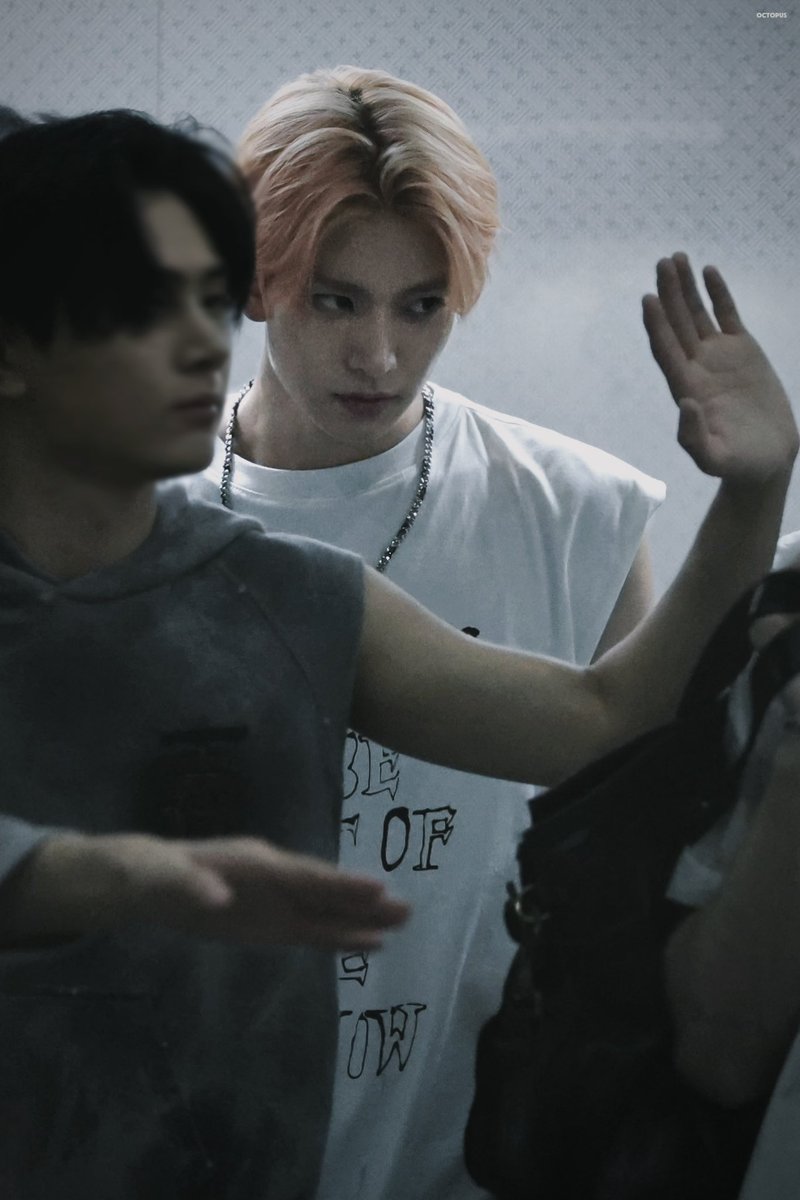 octopushs's tweet photo. 240718 240720

MBTI는SEXY의 남자🤤

#ENHYPEN #엔하이픈 
#HEESEUNG #희승 #ヒスン https://t.co/8k3KNpBoih