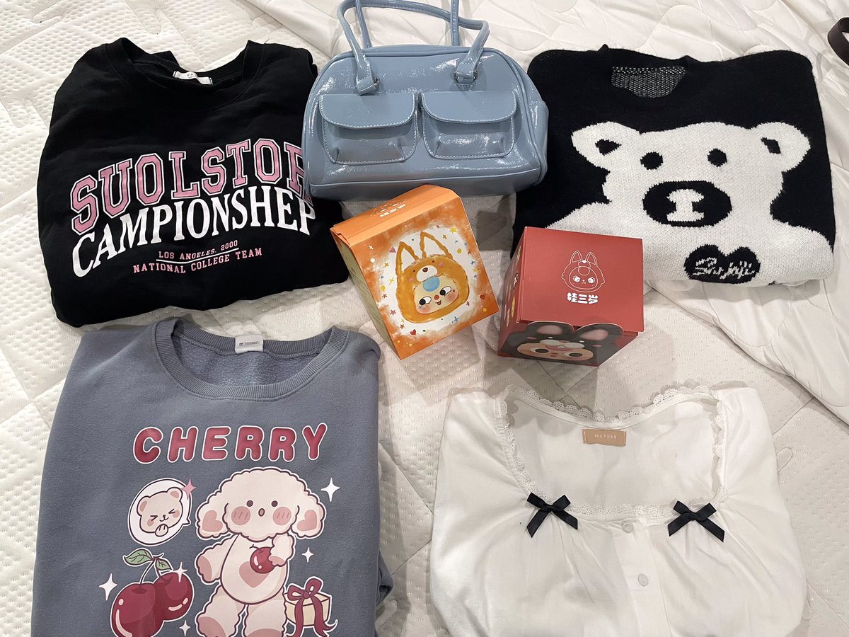 samoye_cute's tweet photo. 🐶🍒 มีเยอะกว่าในรูปน้าาา  🐶🍒

εїз ราคาน่ารัก 🧸

!! ลงพรุ่งนี้ค้าบบ  🛋️🧸

꙳+  ฟอล+รี+ปัก ลด 5บาท🍒

#ส่งต่อเสื้อผ้า #เสื้อผ้ามือสอง #ส่งต่อเสื้อผ้ามือสอง #ส่งต่อคสอ #ส่งต่อกระเป๋ามือสอง #vghbkkมือสอง #cintage #nike https://t.co/7DQljIv0RB
