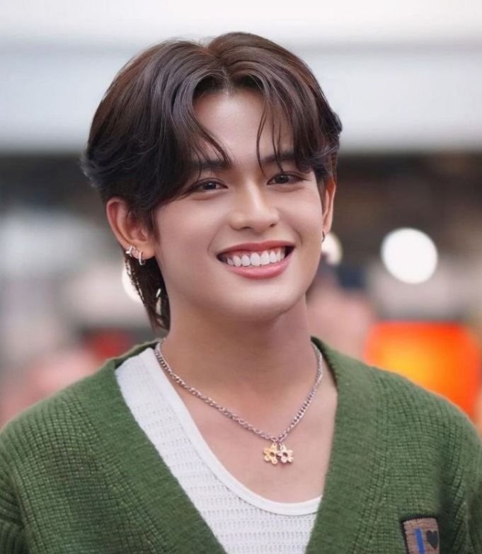 Mosomrapuchom's tweet photo. #Pondphuwin abo Au

     🐺The Broken Bond

Alpha Pond memutus Bond dg matenya Phuwin krn ia menuduh Phuwin sbg pengkhianat dlm Pack tanpa ia tahu Phuwin tengah mengandung anaknya

"Kau tak akan bisa memperbaiki Bond yg telah kau patahkan. Pergilah dg arogansimu itu,Lertratkosum" https://t.co/qRbKvsYChe