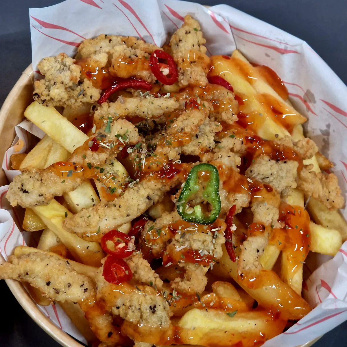 PIEd_PIEper's tweet image. 2/2

They are all available from today!

But look out for some match day discounts for match goers ⚽️

#wrexham  #loadedchips #football #localbusiness #wrexhamfood #MatchDay