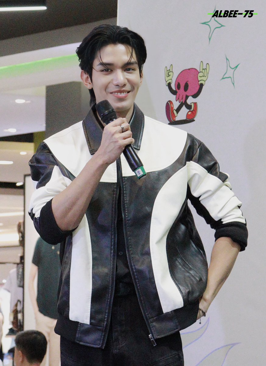 albee_75's tweet image. Laugh again🤣🤣🤣
@netsiraphop 
 #DevyXNet
#netsiraphop