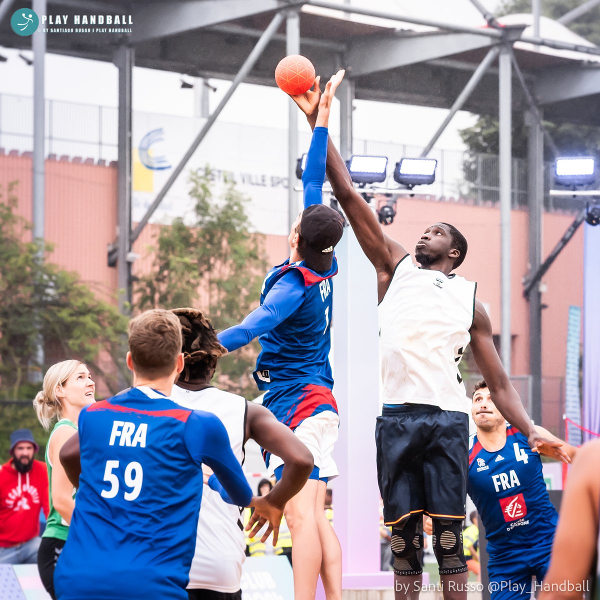 ffhandball's tweet image. C'est parti pour l'IHF BeachHandball Showcase ! 🏝️🤾
Nos équipes de France vous donnent rendez-vous au Club 2024 - Maison du Handball pour affronter les meilleures équipes du monde 🔥

🎟️ Accès gratuit