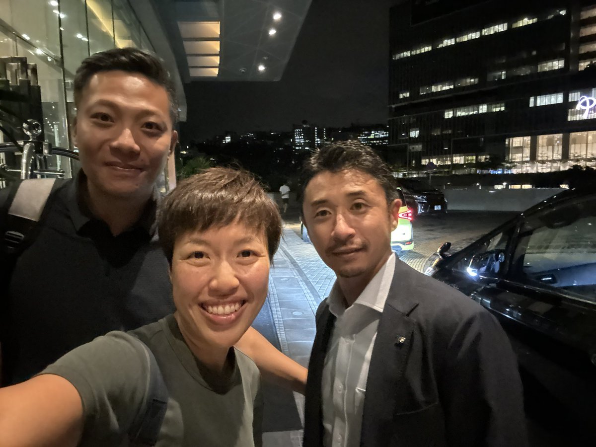 AFC travelling fellows in Hong Kong.

It has been a pleasure hosting AFC travelling fellows at Kitchee S.C. and the Chinese University of Hong Kong.
Dr Ahmed Alardi, Dr Ryuichiro Akashi, Dr Feng Gao and Alif⚽️⚽️. Hope you guys having a good time in Hong Kong 🤝