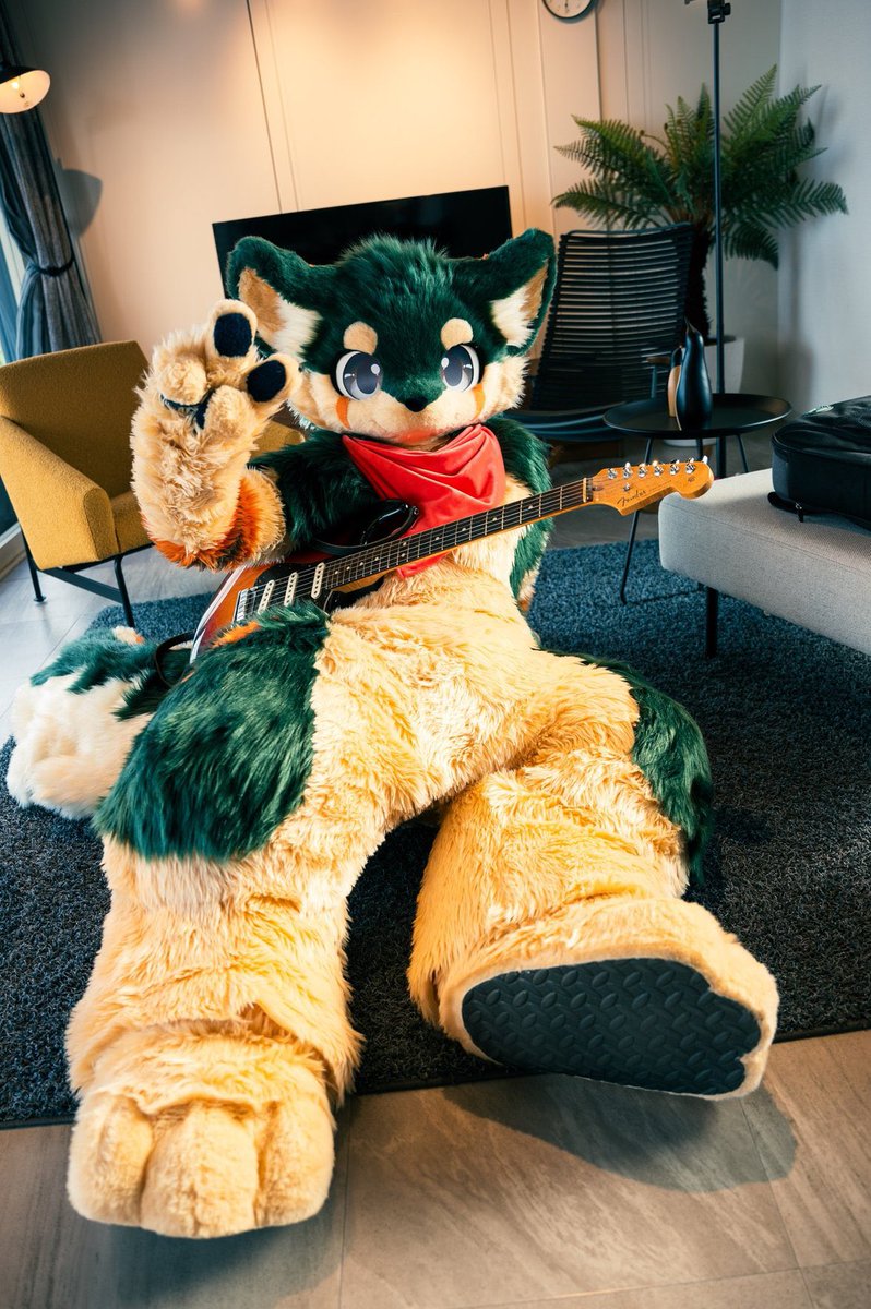 ✌️

 📷 <a href="/olive_kemono/">おりーぶ/Olive→FURSTCLASS</a>