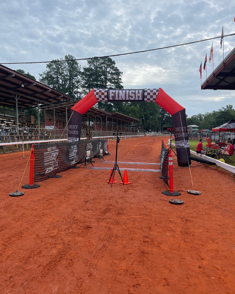 The 45th Annual Heart O’ Dixie Triathlon sponsored by the Philadelphia Sertoma Club is under way!