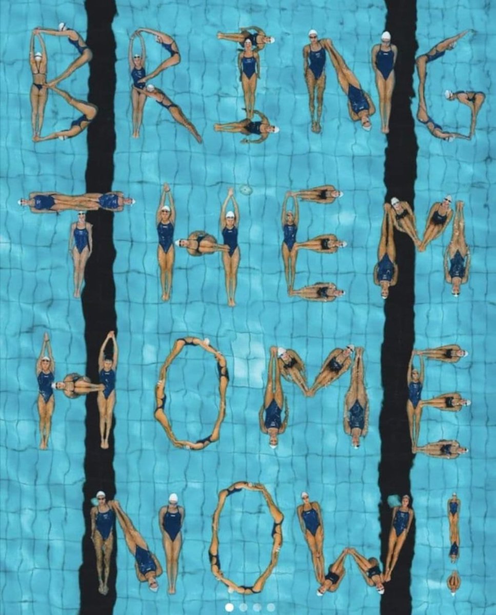 En los  #OlympicGames a la delegación israelí se le prohibió el uso de insignias que simbolicen el pedido de retorno de los secuestrados. Entonces los deportistas de natación hicieron esta presentación en el precalentamiento #bringthehome

#HamasisISIS #Israel #Gaza #Hamas