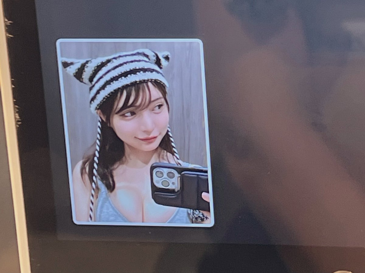 2nd写真集「Colon」発売前の
1対1オンラインお話会、参加してくださった方々、楽しい時間を一緒に過ごしてくださって本当にありがとうございました🤍
楽しかったなぁ🪽🪽 https://t.co/nfc6WR2Ba8