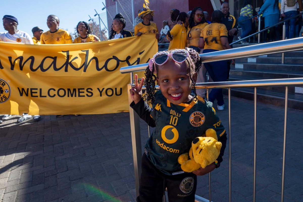 KaizerChiefs's tweet image. Bloemfontein, Free State!!!! Thank you for the love ❤️✌️

#Amakhosi4Life