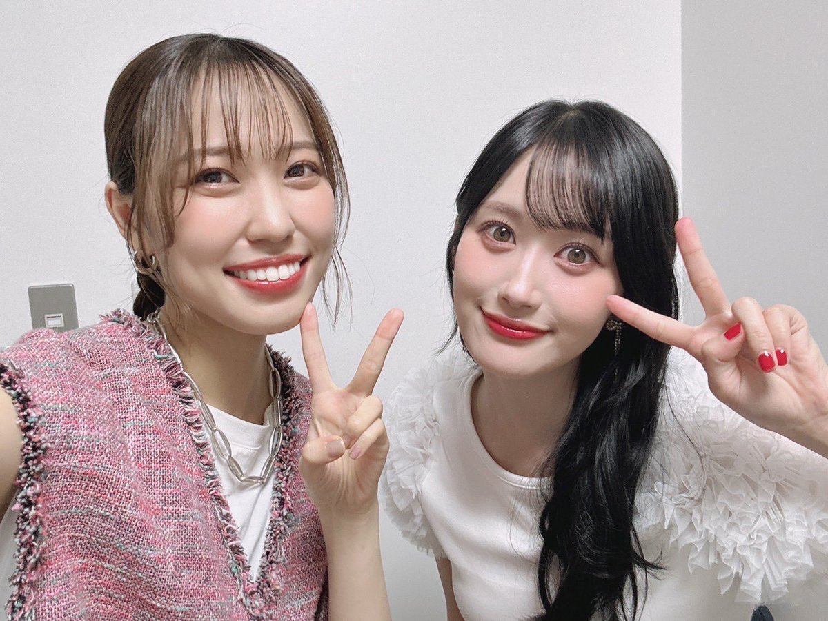 minamisaki_1119's tweet photo. ＃さきあげ 旅Photobook in 沖縄

🐣お話し会
🐣香里有佐ちゃんとリリースイベント

ありがとうございました！
めちゃくちゃ楽しかった〜💍✨笑
ありさちゃんとまた撮影やイベントとか
やりたいねって話してました！！
遊ぶ事はあっても中々2人だけでお仕事ってないので、いつもの私達すぎました😂笑 https://t.co/Ep7XLgta56