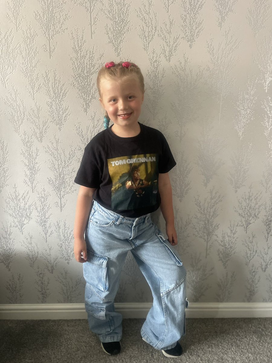 smithses's tweet image. Day 2 and she's super excited to see @Tom_Grennan @tramlines