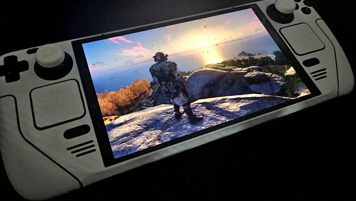 SteStoGaming's tweet photo. This looks beautiful on the steam deck 👌 #SteamDeck #GhostOfTsushima https://t.co/wTCg2pzVWt