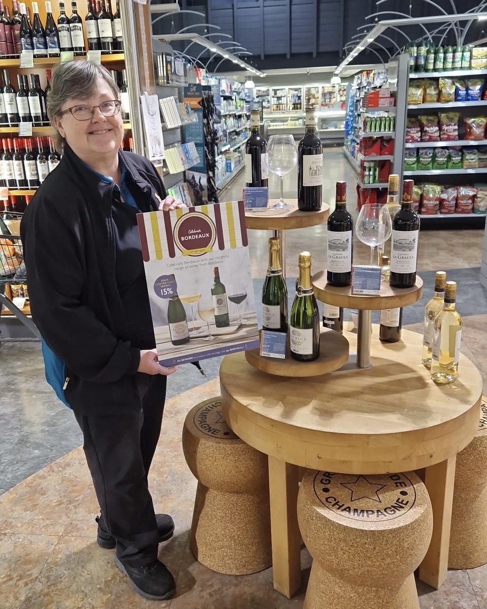 BoothsCountry's tweet photo. Mandy is ready to tell you all about our Bordeaux wines at Knutsford today 🍷

Booths operate a think 25 policy. Please drink responsibly. https://t.co/R5eoWOG4rc