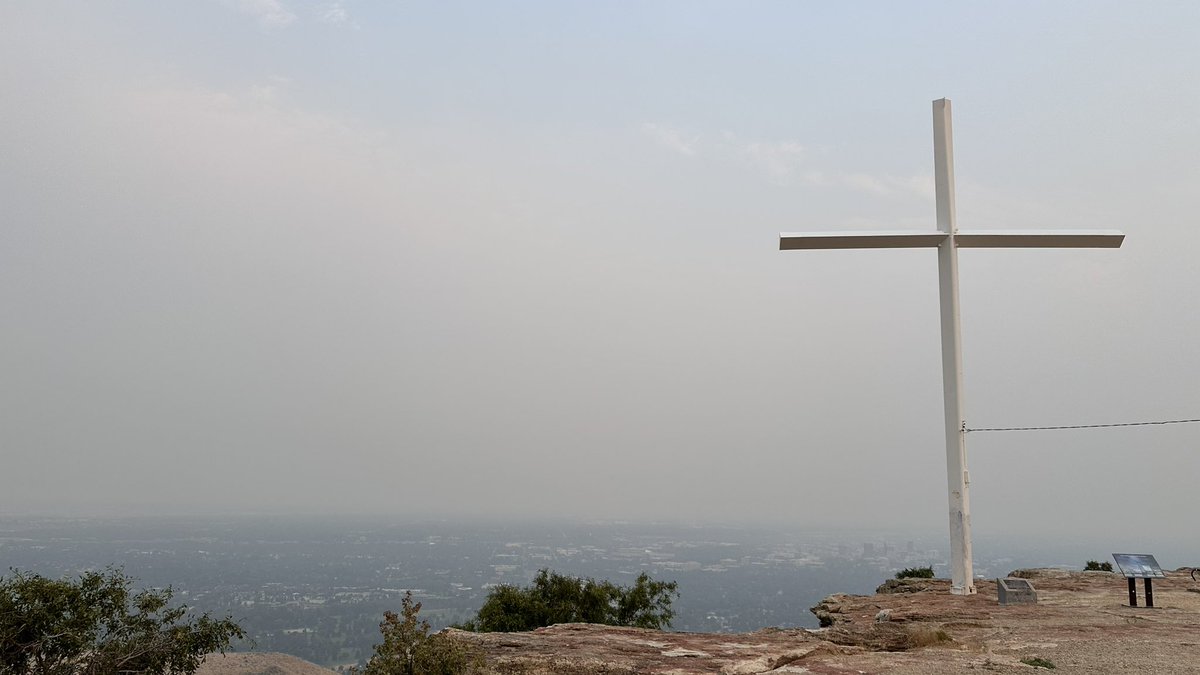 TaniaGailAdv's tweet image. Smoky morning in Boise as seen from Table Rock r/n. #boise @CBS2Boise @KTVB #tablerock #wxtwitter #wx