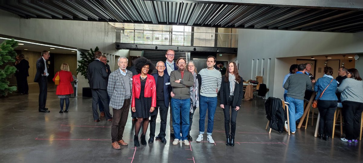 Suite aux élection pour mandat 2024-2025

Le conseil d'Administration de l'<a href="/EsigelecAlumni/">ESIGELEC Alumni</a> s'est renouvelé !

Le bureau est composé de :
- Annick Fouquet, Trésorière
- Aline Navarro Lecuyer, Secrétaire général
- Simon ROUSÉE, Vice-Président
- Jean-François Dessolles, Président