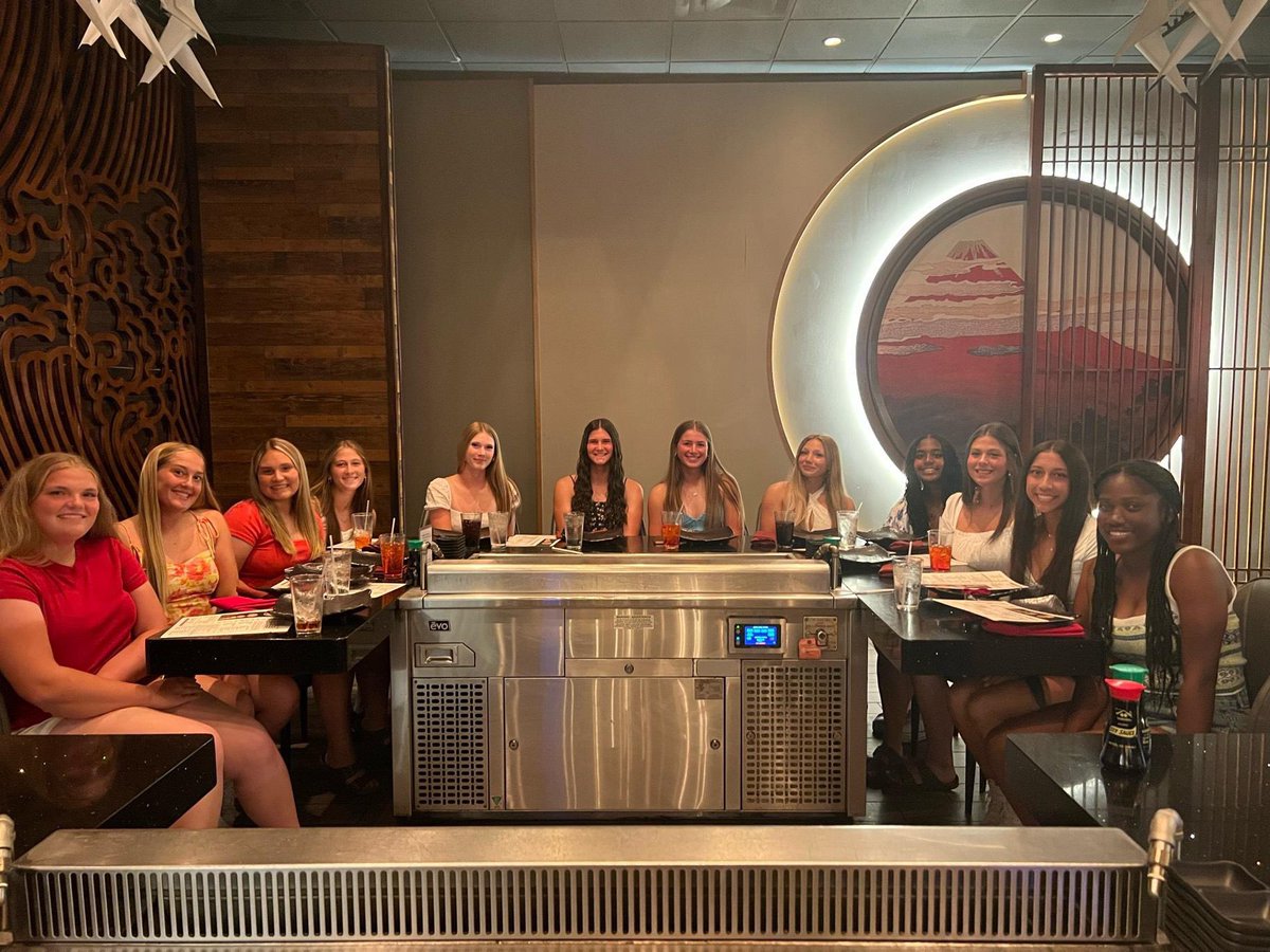 Finesse2026's tweet photo. Wrapped up our 2024 15u season with an amazing experience &amp; a top 8 finish at the Alliance Nationals 16u Tier 2.

Faced teams from MO, OK, TX, LA, CA, VA. 🌟Star-struck by the coaches watching games.

Ended with 2 more @OliviaHaas2026 Elite 8 Bracket Bombs 💣💣 and a 
5-4 record. https://t.co/a9ebZlW0Gu