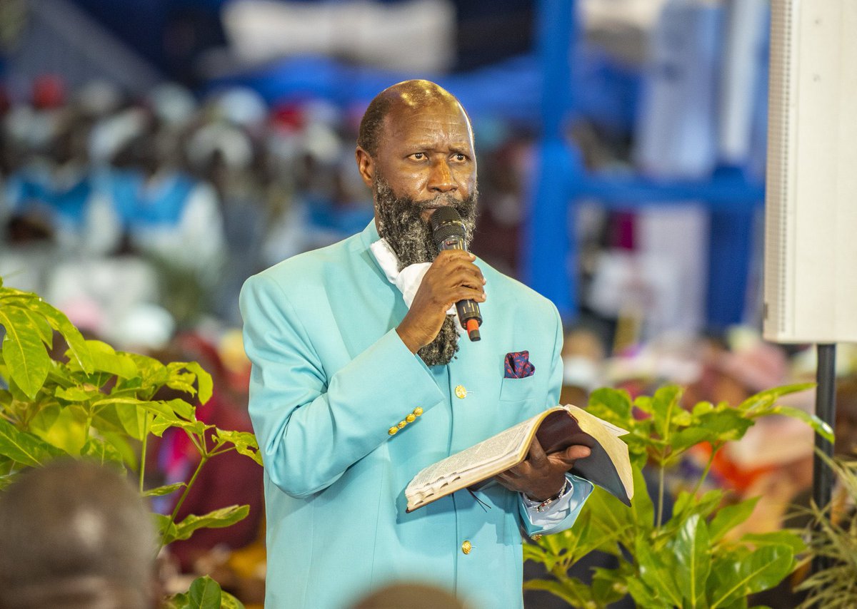 The level of lunacy at the heart of the church is alarming!  you imagine of her wanting to enter God’s kingdom while serving another master from the pulpit?!

We must go back to the true Gospel of the Cross 

#RaptureIsGuaranteed