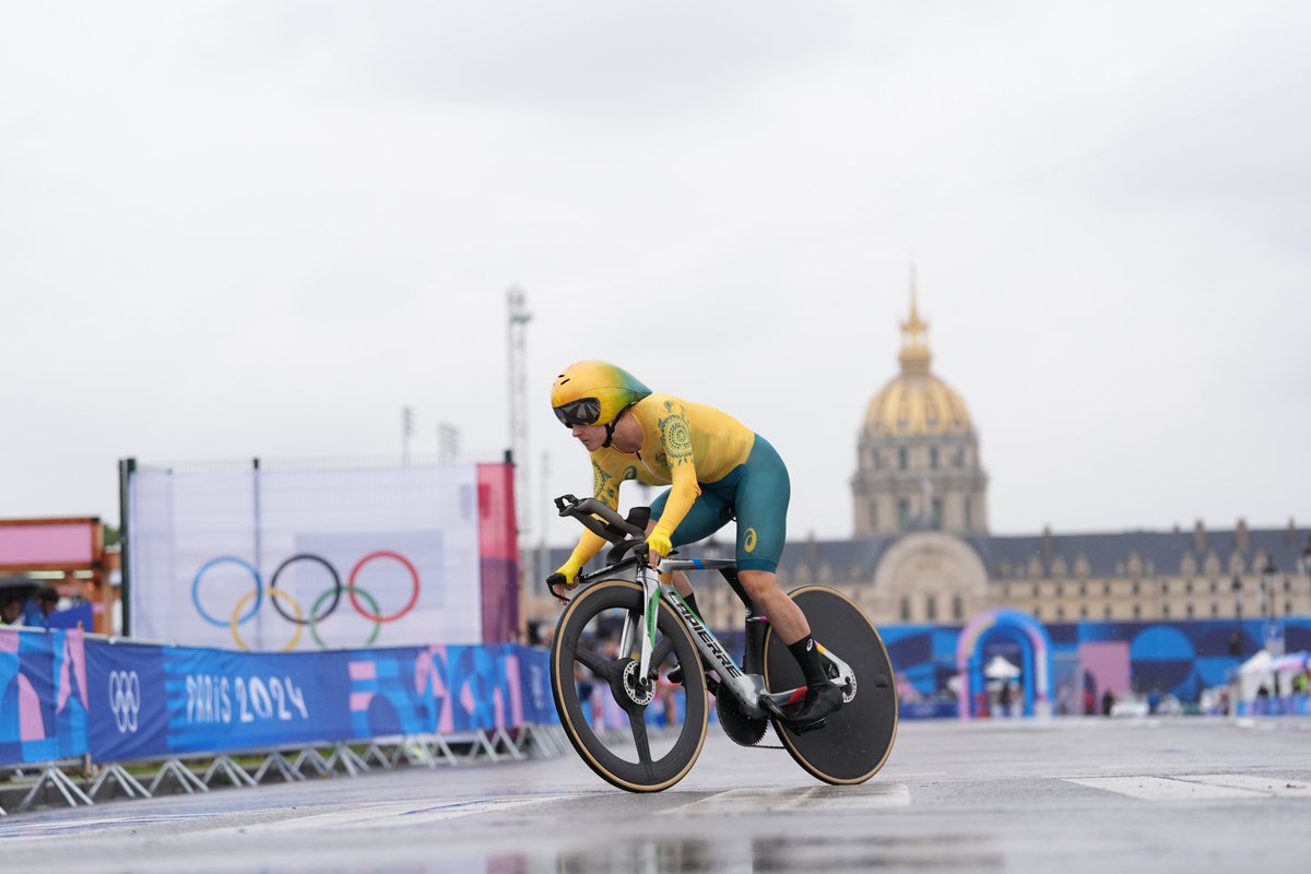 UCI_cycling's tweet photo. GRACE BROWN 🇦🇺 IS FLYING 🚀

The Australian is fastest through the second split by over 50 seconds 🤯 with a 27:08.88 ⏱️

#Cycling #RoadCycling #OlympicCycling #Paris2024 https://t.co/VFFNZZQjy9