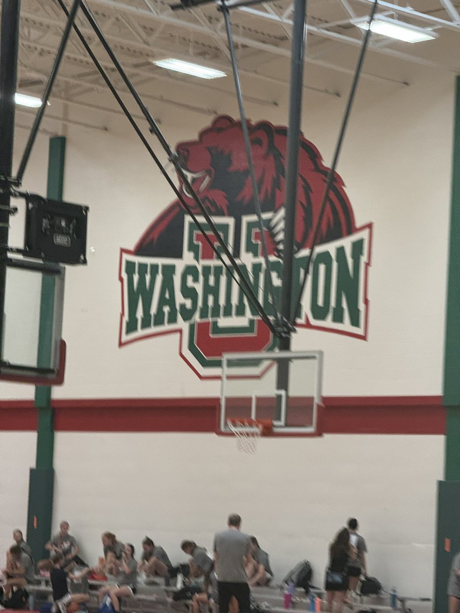 ChristenBanks07's tweet photo. @WashU_WBB Elite Camp!!! @CoachEvanBell #Academics and #basketball!! God is good... @CoachQuet https://t.co/OmgFI8DPmj