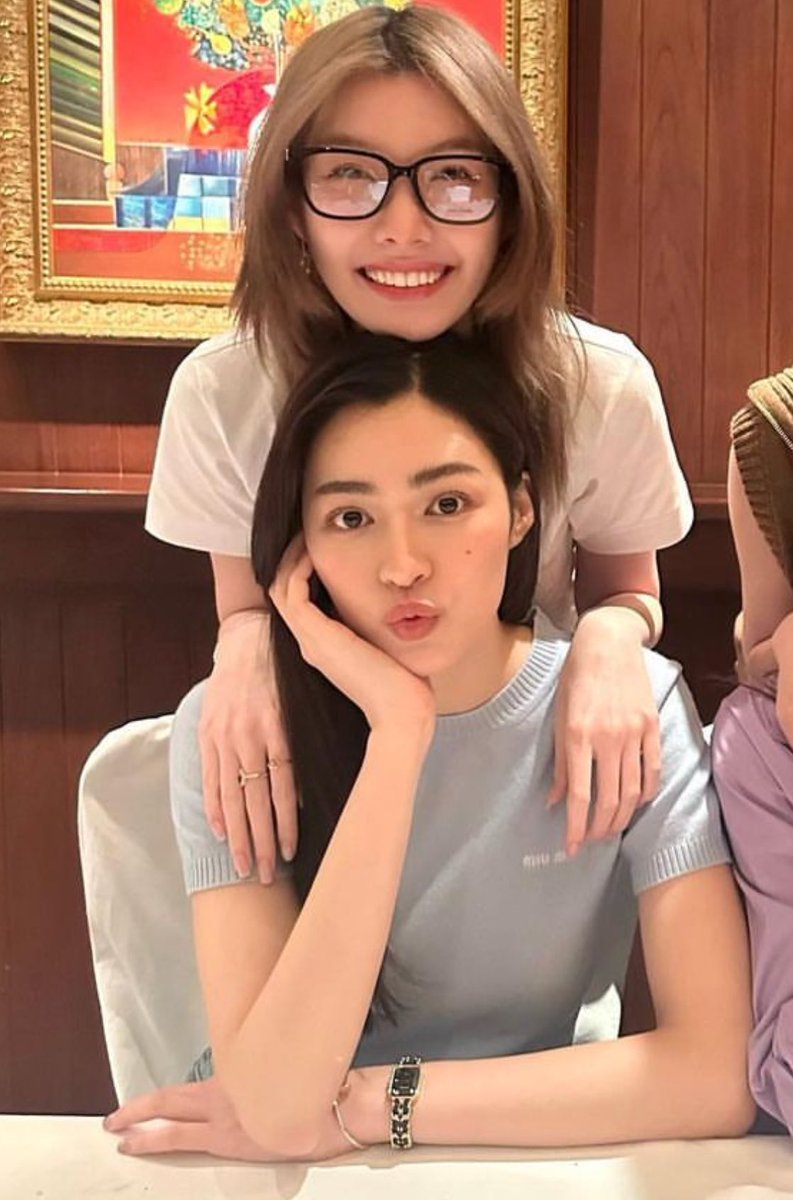 LingOrm_BH's tweet photo. เจ้าหัวใจของเจ้าความรัก 💜

1M LOVE LINGORM 
#1ล้านความรักเจ้าหัวใจ
#หลิงออม
#LingOrm https://t.co/LWFGzcfeBC