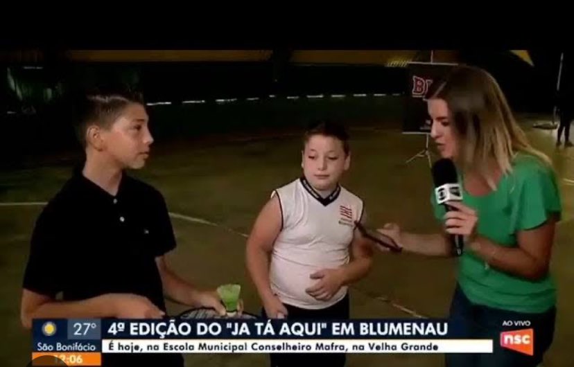 Gabriel_Delga7's tweet photo. Só ele seria capaz de trazer o ouro no Badminton https://t.co/1yrsAYCC5H