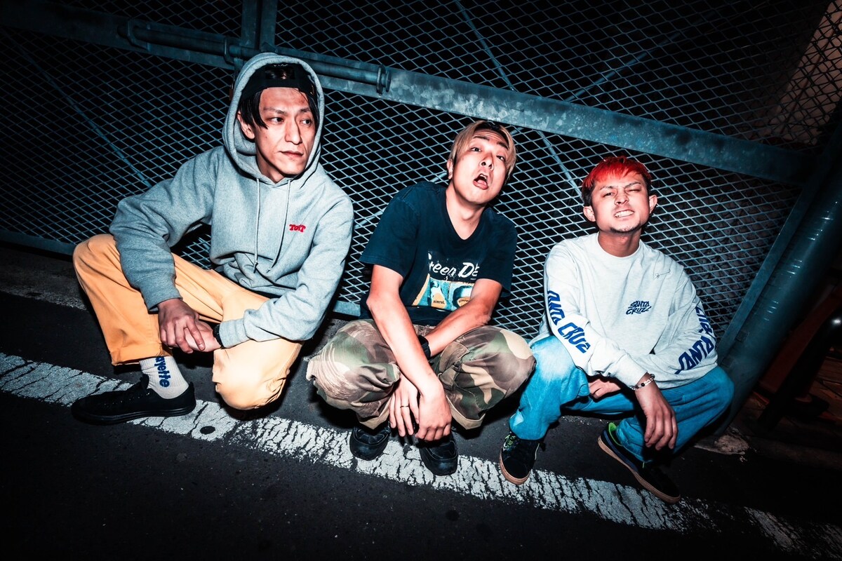natalie_mu's tweet photo. 「男鹿フェス」SiMが出演キャンセル、TOTALFATが代打に
https://t.co/SUtWCy6PJ5

#男鹿フェス13 #ONRF13 #SiM #TOTALFAT https://t.co/WZtX9G1ZVM