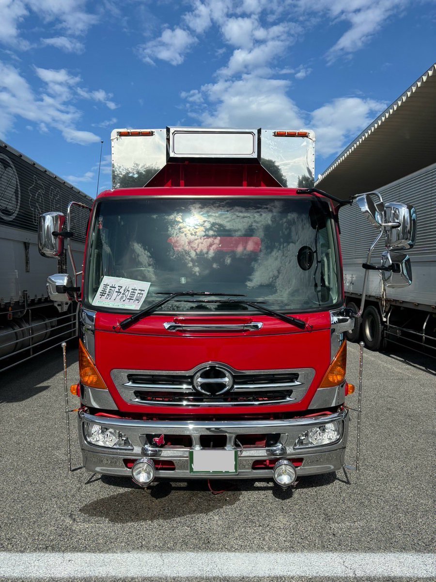 a_t_truck_tv's tweet photo. お疲れ様です♪愛国丸です👍
今回も運営を通じての投稿です！
とある現場にてご無沙汰振りに
お会いしましたｱｲﾄｩｰﾗｲﾝ所属の
鈴木さんです♪ PL学園���代の清原
選手によく似ていて鈴木さん特有なポテンシャルから暑さが吹っ飛んで
その後の仕事頑張れました笑
またお会しましょうね🥰鈴木さん♪ https://t.co/FYqT35Keuu