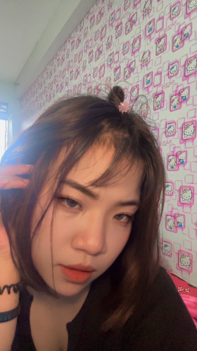 Nan🥴 tweet media