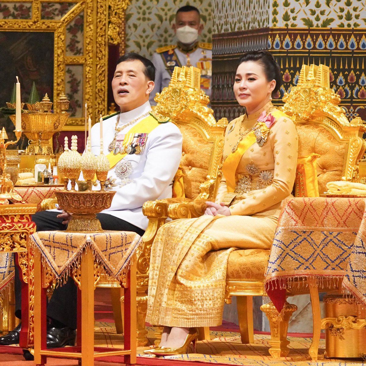 Hermajesty2521's tweet photo. ในหลวง พระราชินี พระบรมวงศานุวงศ์ เสด็จฯ การพระราชกุศลทักษิณานุปทาน เนื่องในการพระราชพิธีมหามงคลเฉลิมพระชนมพรรษา ๖ รอบ ๒๘ กรกฏาคม ๒๕๖๗ https://t.co/AWE9ncocMT