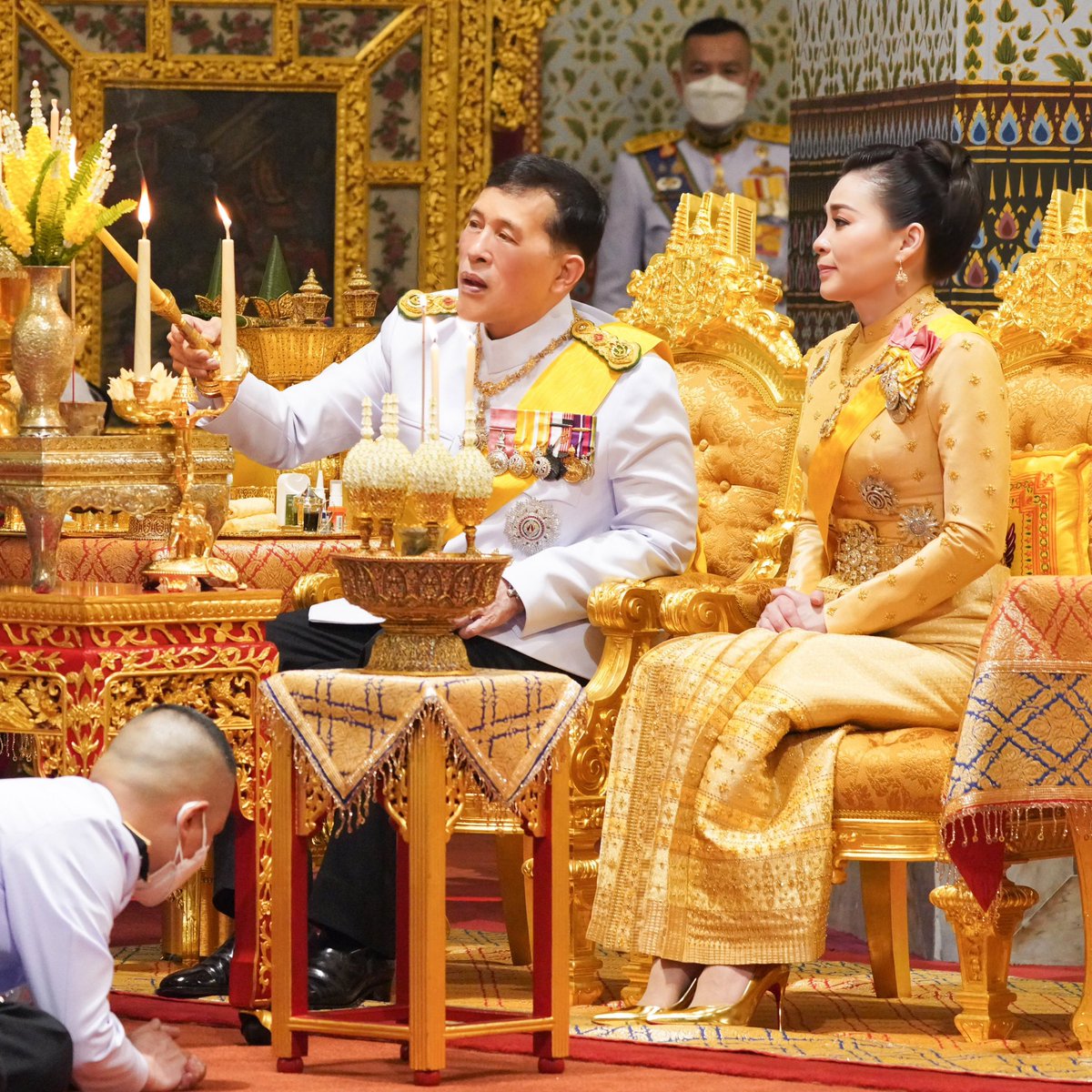 Hermajesty2521's tweet photo. ในหลวง พระราชินี พระบรมวงศานุวงศ์ เสด็จฯ การพระราชกุศลทักษิณานุปทาน เนื่องในการพระราชพิธีมหามงคลเฉลิมพระชนมพรรษา ๖ รอบ ๒๘ กรกฏาคม ๒๕๖๗ https://t.co/AWE9ncocMT
