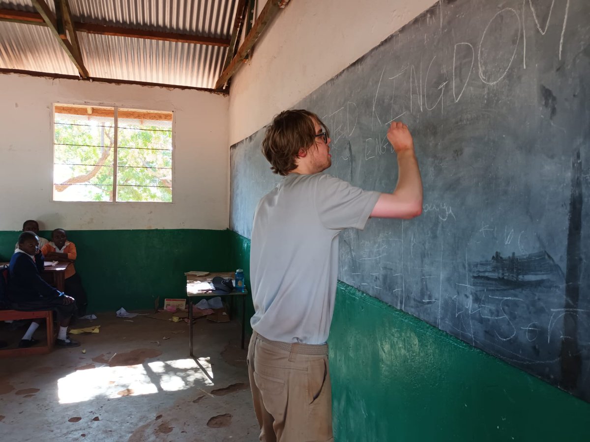 campkenya's tweet photo. #TeamPopo have now left #CampTsavo, although they loved getting to know all the school children while working at the local school π€ We can't wait to see what they all get up to next! ππΌ @campsint #campseffect https://t.co/P7Io2Q14Hk