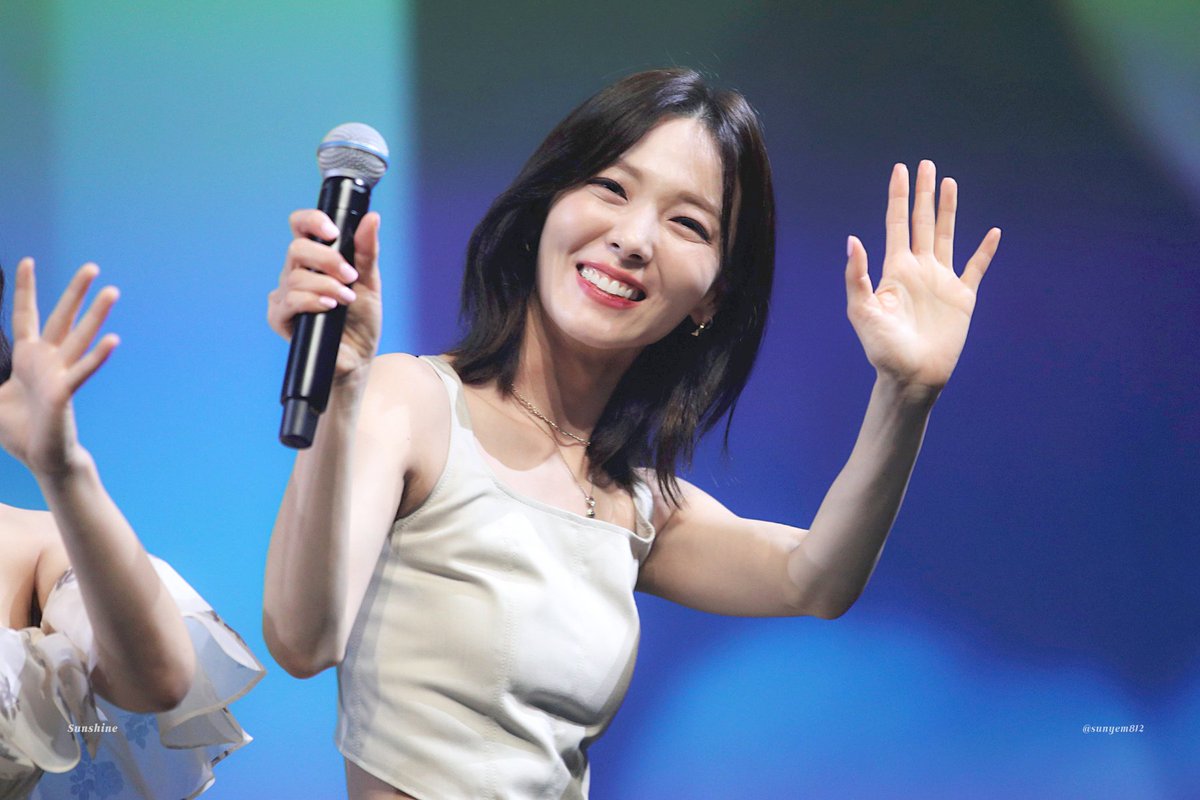 sunyem812's tweet photo. 240413 The Stars in HONGKONG
#선예 #민선예 #sunye https://t.co/0PyMCiOtxm