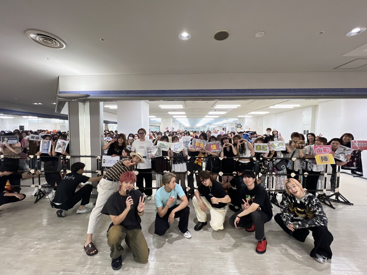 therampagefext's tweet photo. ⚡️2024.07.24 Release!!⚡️
𝟐𝟒𝒌𝒂𝒓𝒂𝒕𝒔 𝐆𝐎𝐋𝐃 𝐆𝐄𝐍𝐄𝐒𝐈𝐒

*. Release Fan Meeting .*
@大阪・ATCホール

お越し頂いた皆さま
ありがとうございました‼️

明日のCチームは
東京流通センターに
お邪魔させていただきます🤗

また東京ドーム公演も
FC特別"先着"受付始まりましたので
こちらもご応募お待ちしてます🙏❤️‍🔥

【受付期間(先着)】
7/27(土)18:00〜7/29(月)23:00
🎫https://t.co/FFfBzR3whx…

🎧https://t.co/8XZATmPMuI
🎥https://t.co/uGZUQhYWEO

𝟐𝟒𝒌𝒂𝒓𝒂𝒕𝒔 𝐈𝐬 𝐁𝐚𝐜𝐤 !!
𝐖𝐢𝐭𝐡 𝐓𝐇𝐄 𝐑𝐀𝐌𝐏𝐀𝐆𝐄 !!

#THERAMPAGE #24karats