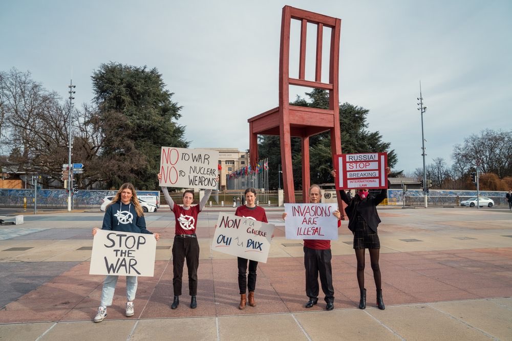 Now more than ever, we need to say yes to #peace and no to weapons of mass destruction. Join the #nuclearban movement:  amplify.icanw.org/s/-PHYxC7ipxAe…